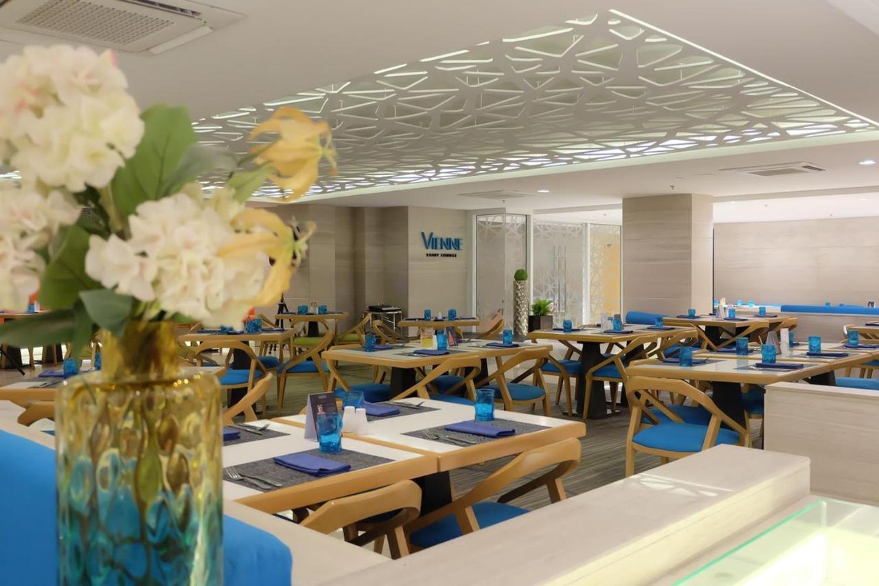 Savoy Hotel Boracay Newcoast Yapak Exterior foto